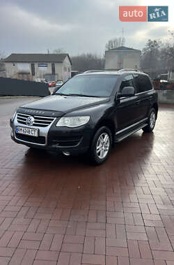 Внедорожник / Кроссовер Volkswagen Touareg 2007 в Ровно