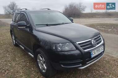 Внедорожник / Кроссовер Volkswagen Touareg 2003 в Каневе