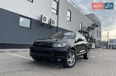 Позашляховик / Кросовер Volkswagen Touareg 2014 в Хмельницькому