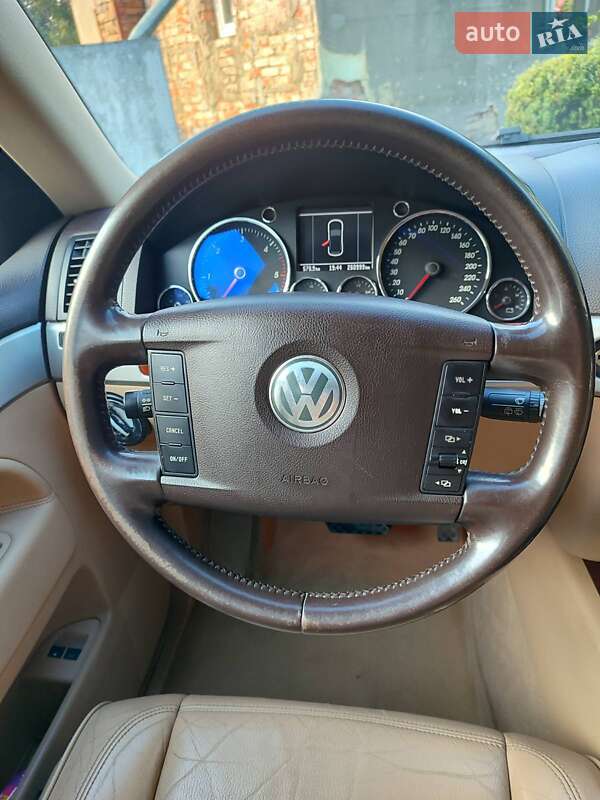 Позашляховик / Кросовер Volkswagen Touareg 2005 в Володимирі фото 3 Позашляховик / Кросовер Volkswagen Touareg 2005 в Володимирі