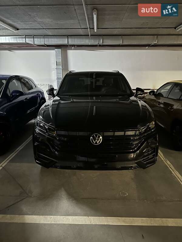 Внедорожник / Кроссовер Volkswagen Touareg 2023 в Киеве