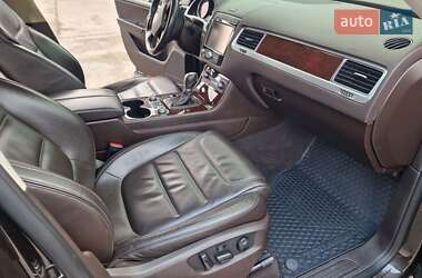 Внедорожник / Кроссовер Volkswagen Touareg 2015 в 