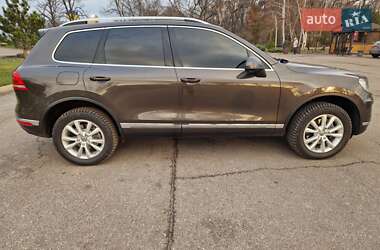 Внедорожник / Кроссовер Volkswagen Touareg 2015 в 
