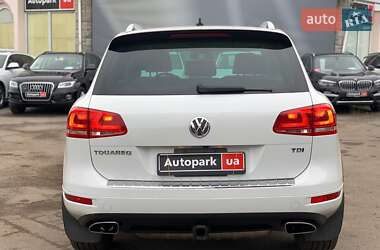 Внедорожник / Кроссовер Volkswagen Touareg 2012 в Виннице