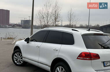 Позашляховик / Кросовер Volkswagen Touareg 2014 в Києві