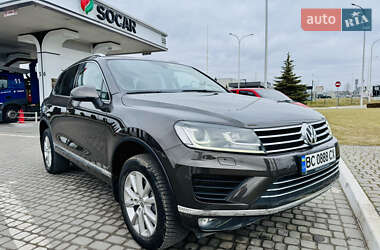 Внедорожник / Кроссовер Volkswagen Touareg 2017 в 