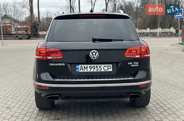 Внедорожник / Кроссовер Volkswagen Touareg 2015 в Житомире