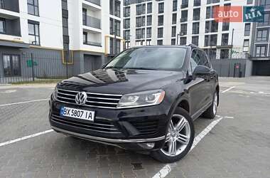 Внедорожник / Кроссовер Volkswagen Touareg 2014 в Черкассах