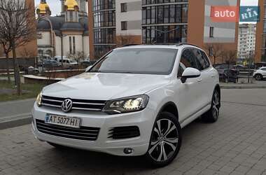 Позашляховик / Кросовер Volkswagen Touareg 2013 в Івано-Франківську