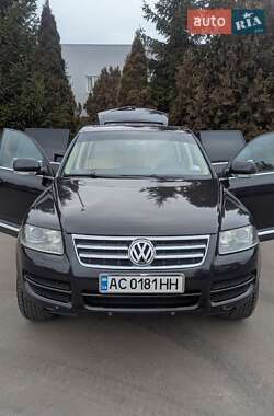 Позашляховик / Кросовер Volkswagen Touareg 2004 в Нововолинську