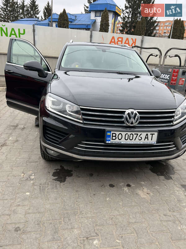 Внедорожник / Кроссовер Volkswagen Touareg 2017 в Тернополе