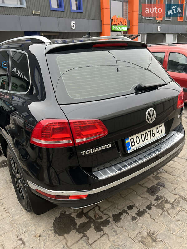 Внедорожник / Кроссовер Volkswagen Touareg 2017 в Тернополе