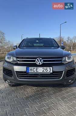 Позашляховик / Кросовер Volkswagen Touareg 2013 в Тернополі