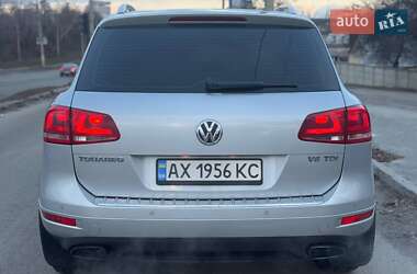 Внедорожник / Кроссовер Volkswagen Touareg 2012 в 