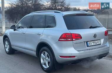 Внедорожник / Кроссовер Volkswagen Touareg 2012 в 