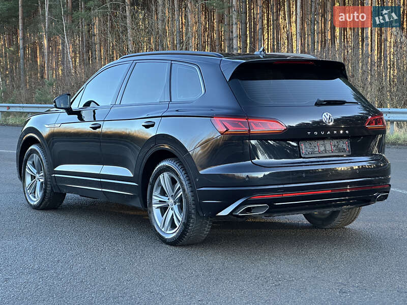 Внедорожник / Кроссовер Volkswagen Touareg 2018 в Луцке