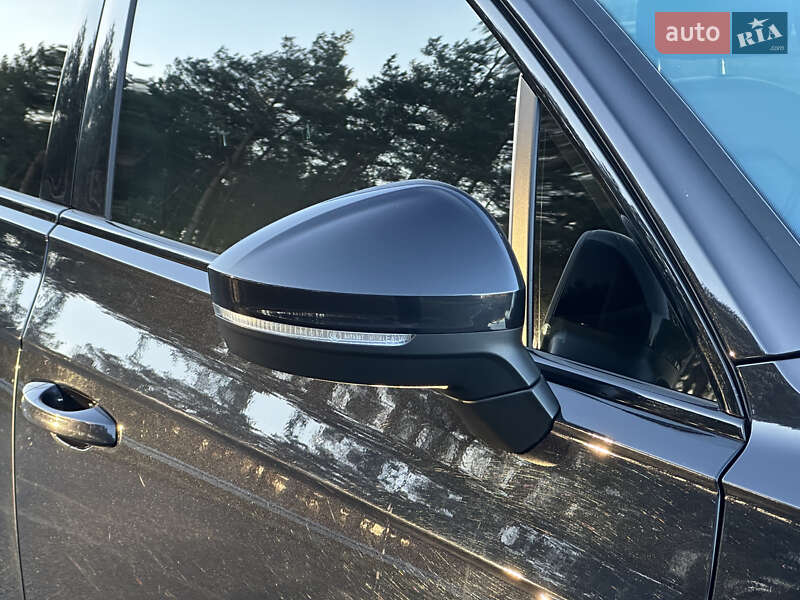 Внедорожник / Кроссовер Volkswagen Touareg 2018 в Луцке