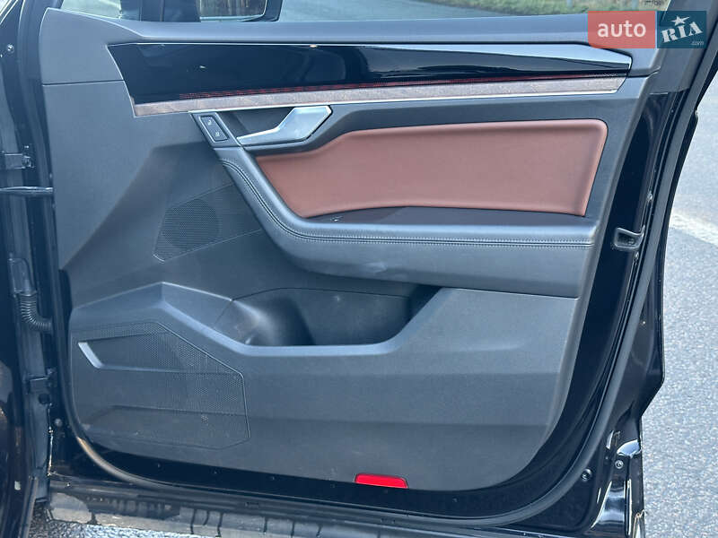 Внедорожник / Кроссовер Volkswagen Touareg 2018 в Луцке