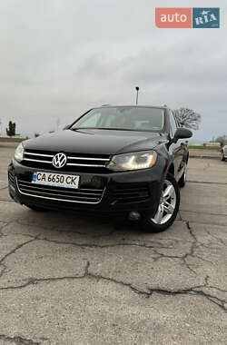 Внедорожник / Кроссовер Volkswagen Touareg 2011 в Черкассах