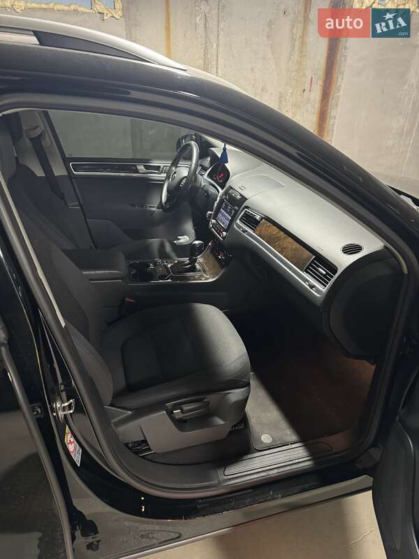Внедорожник / Кроссовер Volkswagen Touareg 2014 в Днепре фото 5 Внедорожник / Кроссовер Volkswagen Touareg 2014 в Днепре
