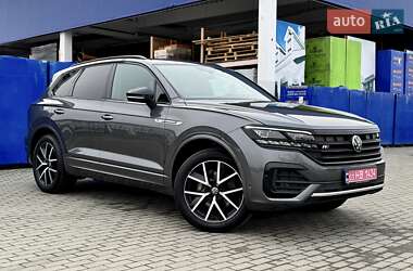 Позашляховик / Кросовер Volkswagen Touareg 2020 в Києві