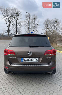 Позашляховик / Кросовер Volkswagen Touareg 2012 в Львові