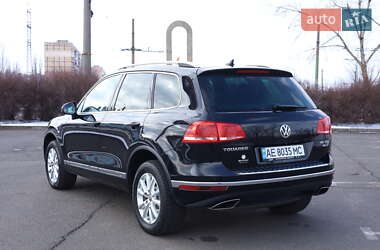 Внедорожник / Кроссовер Volkswagen Touareg 2016 в 