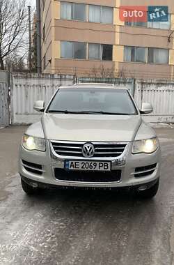 Внедорожник / Кроссовер Volkswagen Touareg 2007 в Киеве