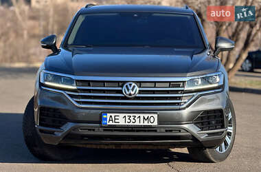 Внедорожник / Кроссовер Volkswagen Touareg 2019 в 