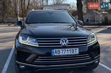 Позашляховик / Кросовер Volkswagen Touareg 2015 в Вінниці