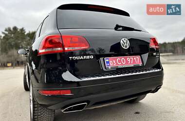 Позашляховик / Кросовер Volkswagen Touareg 2011 в Радивиліві