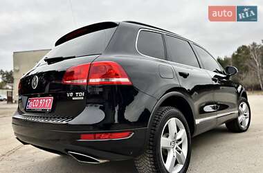 Позашляховик / Кросовер Volkswagen Touareg 2011 в Радивиліві