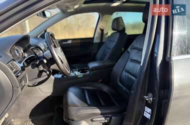 Внедорожник / Кроссовер Volkswagen Touareg 2015 в 