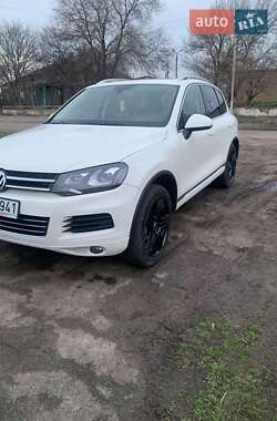 Внедорожник / Кроссовер Volkswagen Touareg 2010 в 