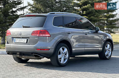 Внедорожник / Кроссовер Volkswagen Touareg 2012 в Одессе