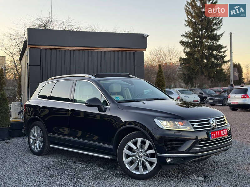 Внедорожник / Кроссовер Volkswagen Touareg 2017 в Дрогобыче
