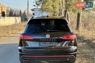 Внедорожник / Кроссовер Volkswagen Touareg 2019 в Киеве