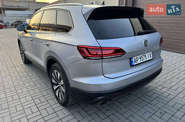 Внедорожник / Кроссовер Volkswagen Touareg 2019 в Запорожье