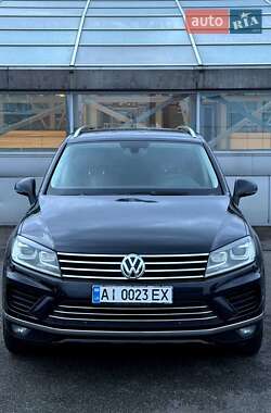 Внедорожник / Кроссовер Volkswagen Touareg 2017 в Киеве