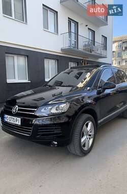 Внедорожник / Кроссовер Volkswagen Touareg 2014 в Кременце