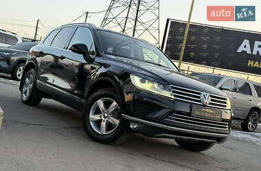 Внедорожник / Кроссовер Volkswagen Touareg 2015 в Харькове