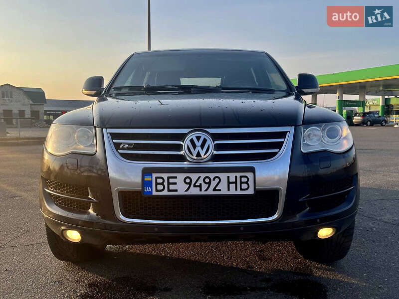 Внедорожник / Кроссовер Volkswagen Touareg 2007 в Братском