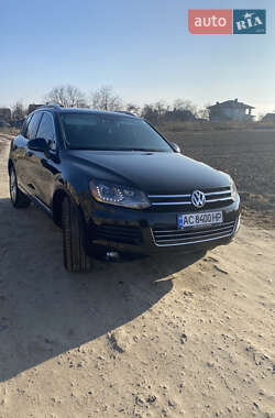 Внедорожник / Кроссовер Volkswagen Touareg 2011 в Луцке