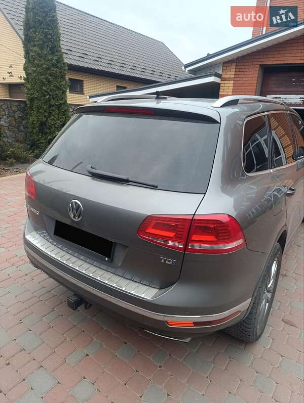 Внедорожник / Кроссовер Volkswagen Touareg 2014 в Виннице