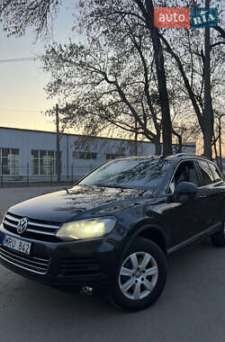 Внедорожник / Кроссовер Volkswagen Touareg 2012 в Луцке