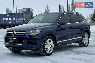 Внедорожник / Кроссовер Volkswagen Touareg 2013 в Кременчуге