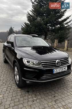 Внедорожник / Кроссовер Volkswagen Touareg 2015 в 