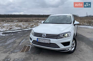 Внедорожник / Кроссовер Volkswagen Touareg 2015 в Виннице