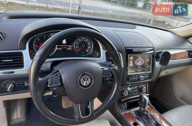 Позашляховик / Кросовер Volkswagen Touareg 2011 в Івано-Франківську