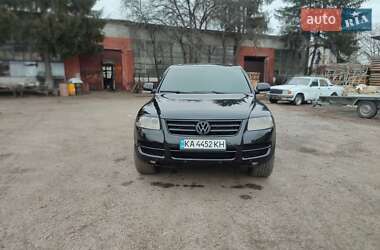 Внедорожник / Кроссовер Volkswagen Touareg 2004 в Казатине